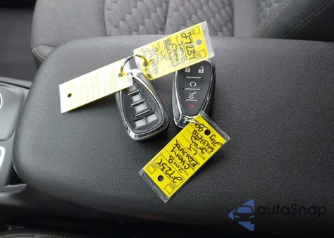 2018 Chevrolet Equinox Lt z USA, uszkodzony, nr VIN 3GNAXSEVXJS643490